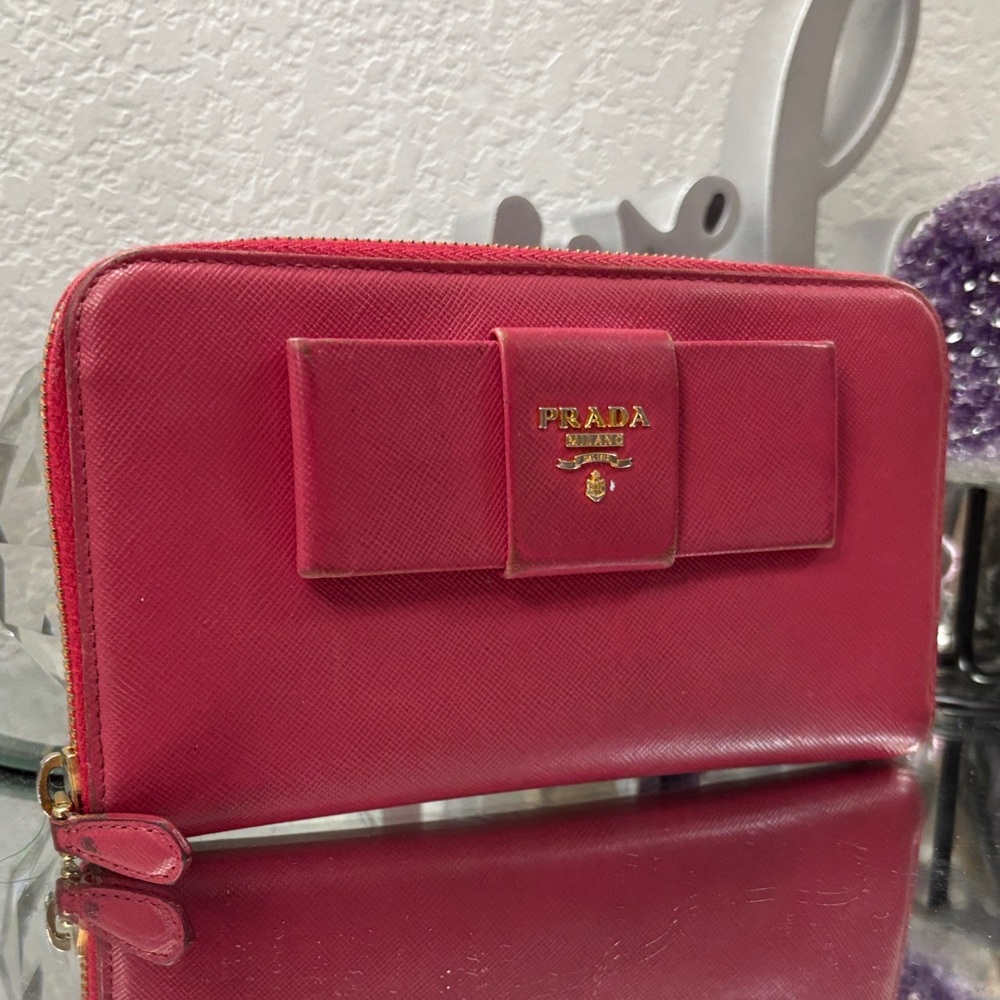 EUC  Auth Prada CORAL Pink  Bow Zip around Wallet